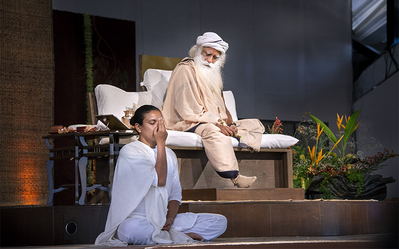 SadhguruJV's tweet image. If one is absolutely devoted to the process of Yoga, it shall take one’s life to its Ultimate Goal. #SadhguruQuotes