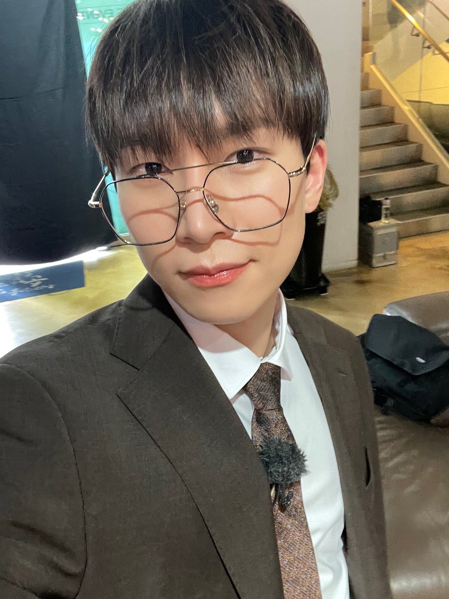 sik37__'s tweet photo. #따사로운_햇살_은광아_생일축하해
응광 생일 넘 축하해!! 항상 멤버들,멜로디 옆에 잇어줘서 넘 고맙고 요즘 활동 많이하던데 넘 무리해서 하지 않기!!🥺🥺 생일인 오늘 하루 동안 젤 행복했으면 좋겟어💙💙 생일 넘 추카해！☀️🤍 https://t.co/KfXdAjNN1g