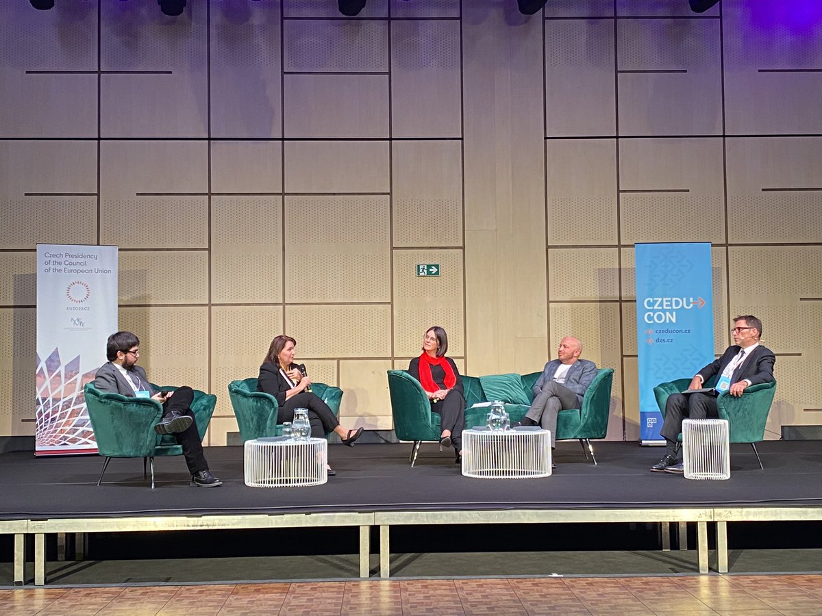 AL_Sender's tweet photo. At #CZEDUCON, @vespa_matteo is emphasising the need for a permanent &amp; systematic 🇪🇺 support facility for #StudentatRisk during the panel debate on European #HigherEd. Join @DAAD_EU‘s workshop tmr at 11:30AM, Hall D6 to elaborate a joint  European approach: https://t.co/G12E86ba1Q https://t.co/YITSR6iJcL
