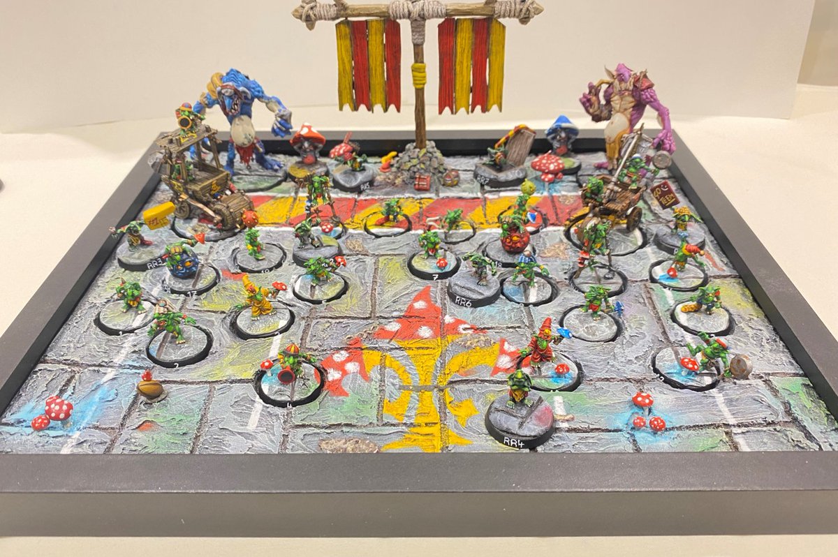 CreationsRm86's tweet photo. Winner of the Torneo de los Muertos 2022 painting competition - as voted by the the other participents

My Sneekee Snigrin Kanigits :)

Was a great day - some great blocking - some great people

@GlasshammerUK #TorneodelosMuertos
#bloodbowl #paintingminiatures #paintingcommission https://t.co/6WdYnFJYSE