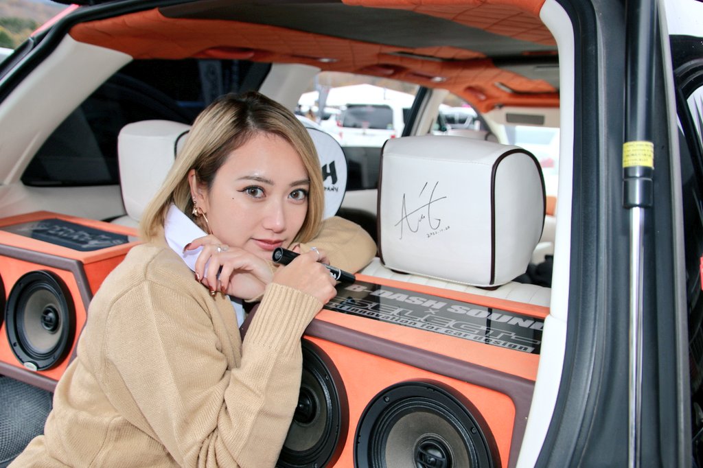 D9Japan's tweet photo. RIOT‼️
JKaiちゃんも最高でした😎👍
#RIOT
#riot2022 
#aiちゃんステッカー
#Aiちゃんしか勝たん 
#customcar
#diecock
#bdashsound
#select101 https://t.co/93nX9ahJIn