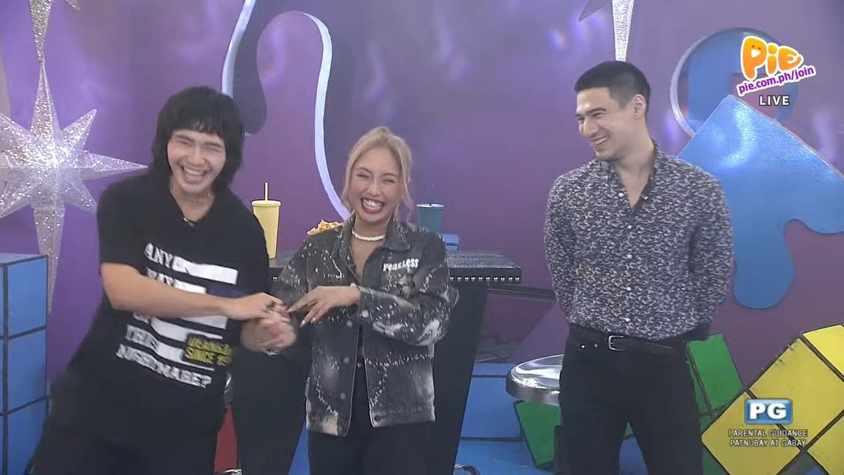 jmcarcoochie's tweet image. &quot;ALBIE your crying shoulder... ALBIE the greatest fan of your life&quot;. Yan na muna ang #AlbieOnPNL entry ko for today! Welcome to #PieNightLong, KUYA MO ALBIE (@abcasino09) on a Monday night! Good evening #AaronManiego and @Karen_Bordador and to the #PIEmilyangPuyat worldwide!