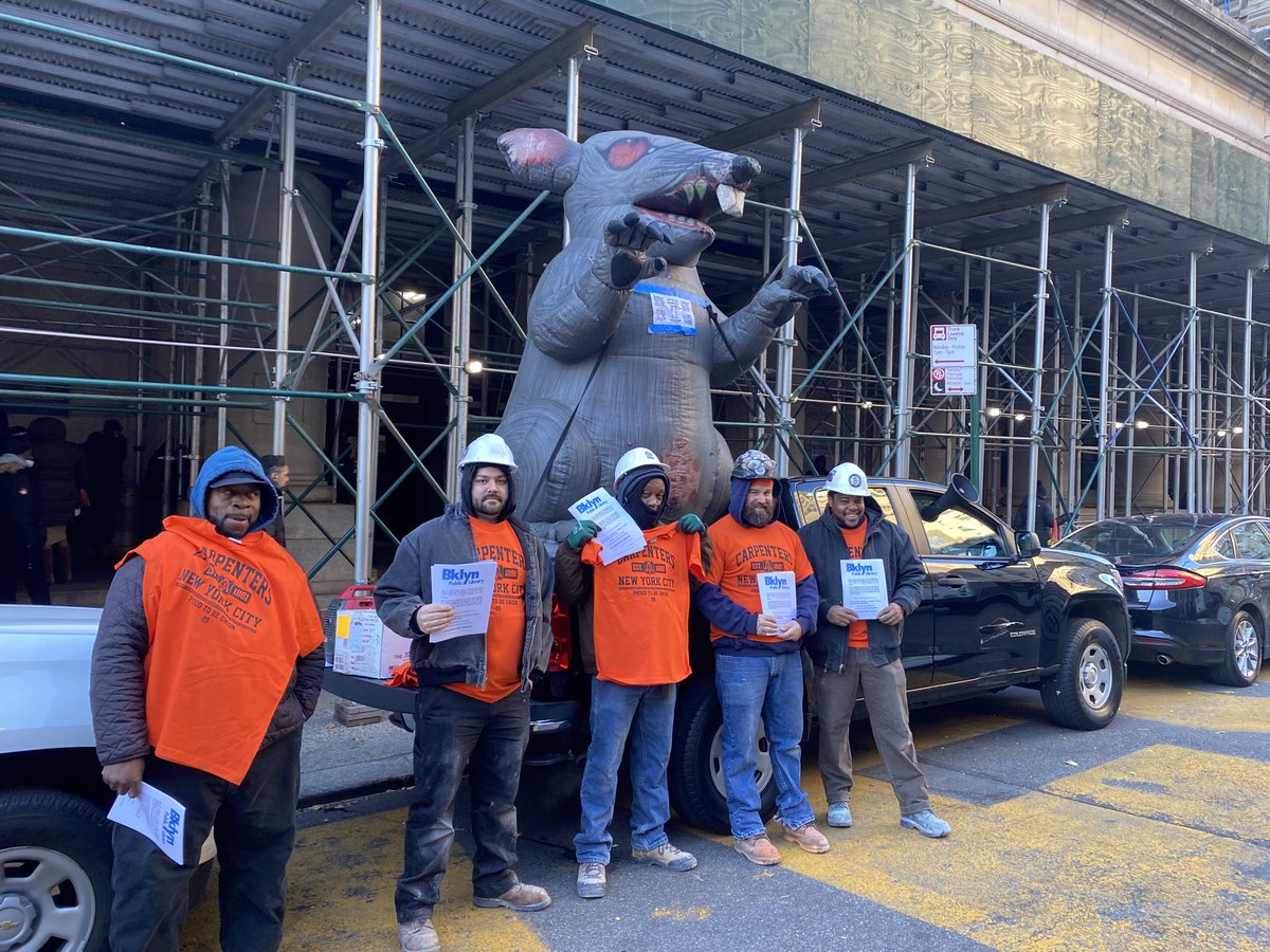TuozzoMartin's tweet photo. #Shame on BKLYN PUBLIC LIBRARY https://t.co/DHrCYz86ho