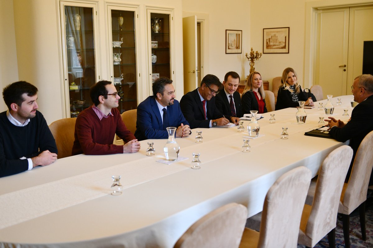 _MartinDvorak's tweet photo. Setkání se zástupci kosovské Ústřední volební komise a tamního Úřadu pro kontrolu politických stran/ORCFCPE na @mzvcr bylo velmi zajímavé i v tom,jak se v Kosovu opravdu usilovně snaží dosáhnout standardů,které by je zařazovaly do evropských struktur. https://t.co/Fz1Rwifb7E