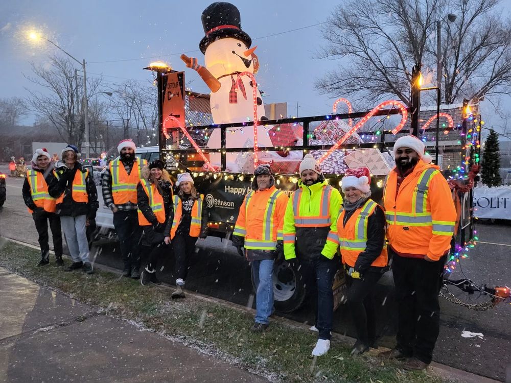 stinsontraffic's tweet image. We're happy to have participated in this past weekend's
#HamiltonSantaClausParade. A huge thank you to all who came out &amp;amp; made this day possible, memorable &amp;amp; fun!

#Ramudden #DirectTraffic #DynamicTrafficControl #Stinson #StinsonITS #WZSG #TeamworkMakesTheDreamWork #HappyHolidays