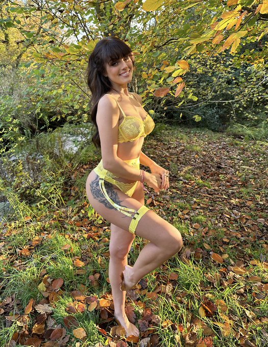 Warm me up? https://t.co/wdmqQUa31c