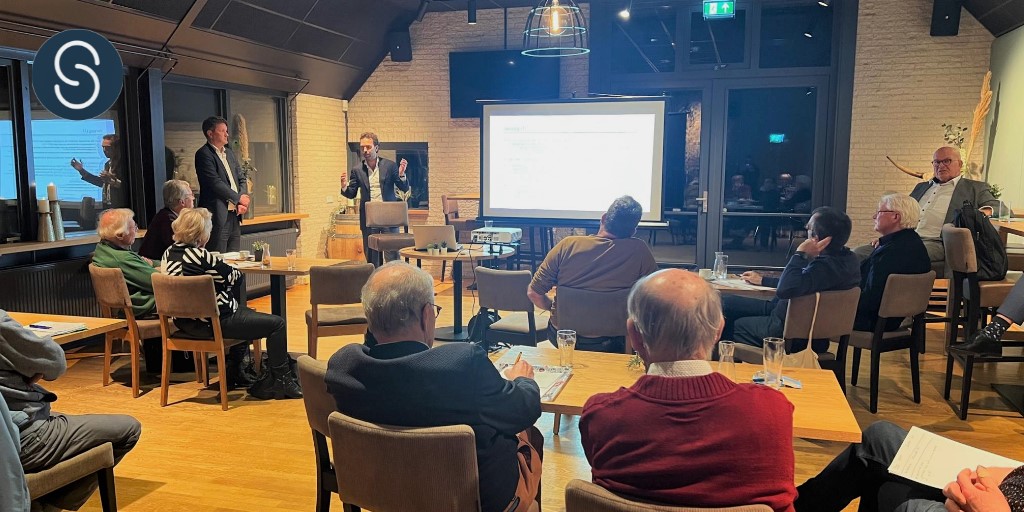 ClaimShare (@claimshare) on Twitter photo Gedupeerde beleggers van #goud (Forward Gold Sale), verenigd in Stichting Collectief FGS, bekijken tijdens de jaarlijkse deelnemersbijeenkomst de mogelijkheden om hun inleg terug te krijgen. Ze hebben lang genoeg gewacht. Ben jij ook gedupeerd? Check claimshare.com/nl/zaken/gold-… #fgs Gedupeerde beleggers van #goud (Forward Gold Sale), verenigd in Stichting Collectief FGS, bekijken tijdens de jaarlijkse deelnemersbijeenkomst de mogelijkheden om hun inleg terug te krijgen. Ze hebben lang genoeg gewacht. Ben jij ook gedupeerd? Check claimshare.com/nl/zaken/gold-… #fgs