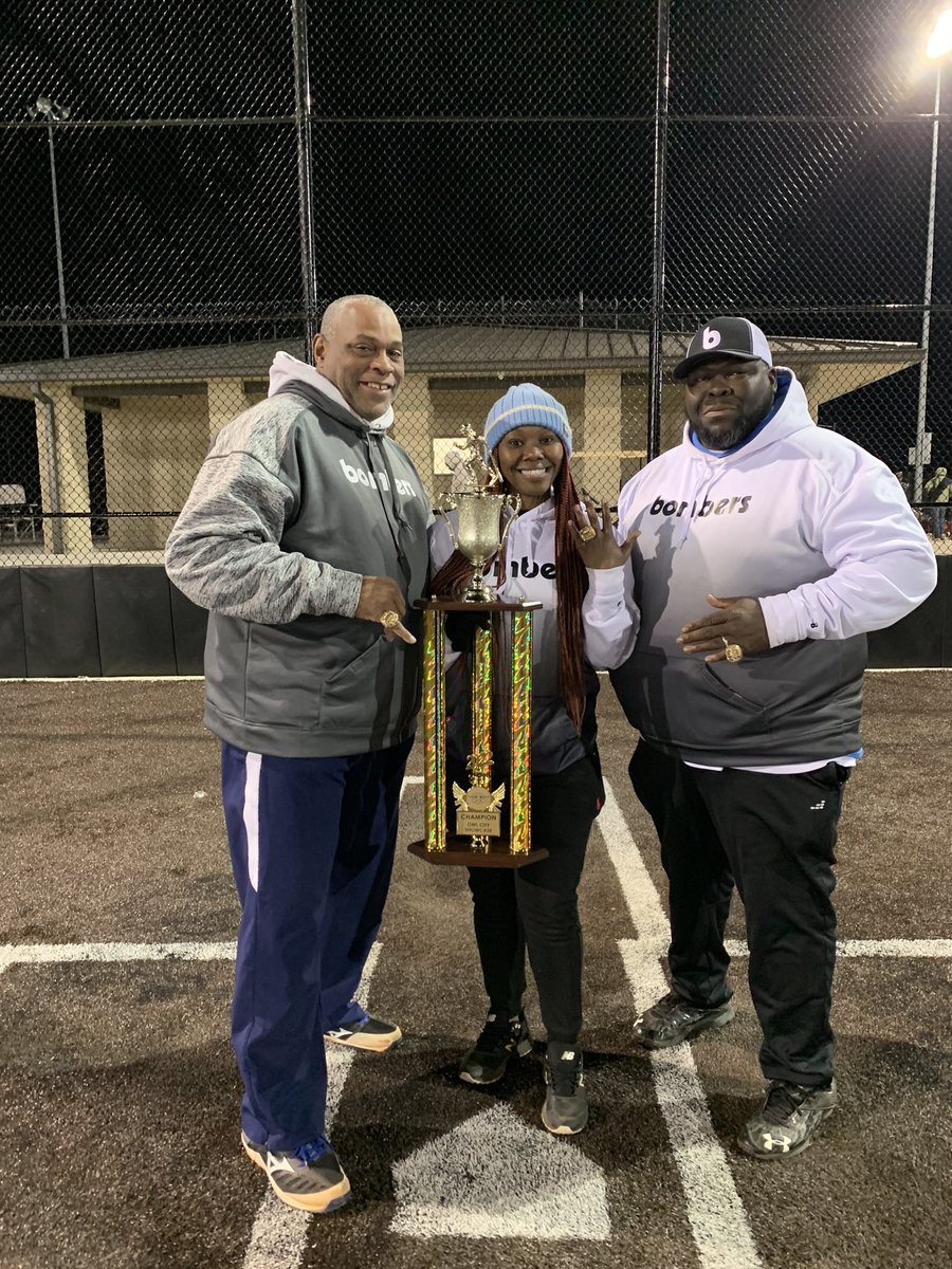 A cold weekend paid off! Winning the Owl City Showcase (power pool bracket) and earning a <a href="/USASoftball/">USA Softball</a> Invitational National Berth!! Could not be more proud of this group. Nice way to closeout the fall! Thanks to all coaches who came by. <a href="/bombers_fp/">Bombers Fastpitch</a> <a href="/IHartFastpitch/">I❤️Fastpitch</a> @Los_Stuff