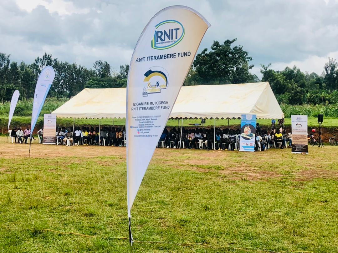 rnit_Rwanda's tweet photo. #RNITAwarenessCampaign continues!Through @rbarwanda HafiYawe on the live broadcast of #FIFAWorldCup2022,this evening,@rnit_Rwanda Staff will discuss with the Residents of #KabaroreSector of @GatsiboDistrict on the Benefits of Saving & Investing with #RNITIterambereFund! #RwOT https://t.co/dBiI2RBupp