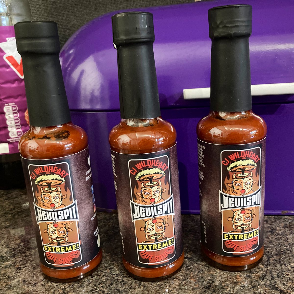 mikeirvingweb's tweet photo. Always a welcome #HotSauce delivery from @CJWildheart. #Devilspit Extreme is the one, ~400,000 #Scoville 🌶 https://t.co/Y6sOm0aUhW