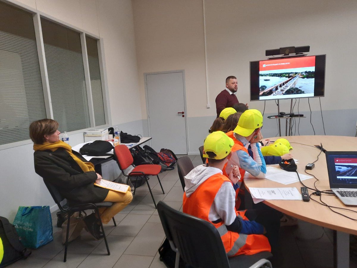 Avec pour thème « Agir pour une industrie d’avenir », cette 11ème édition compte plus de 20 événements dans le Lot à destination des jeunes et des demandeurs d’emploi comme des stages, du jobdating, des visites d’immersion,… ⚙️

Le programme 👉 semaine-industrie.gouv.fr/rechercher-eve…