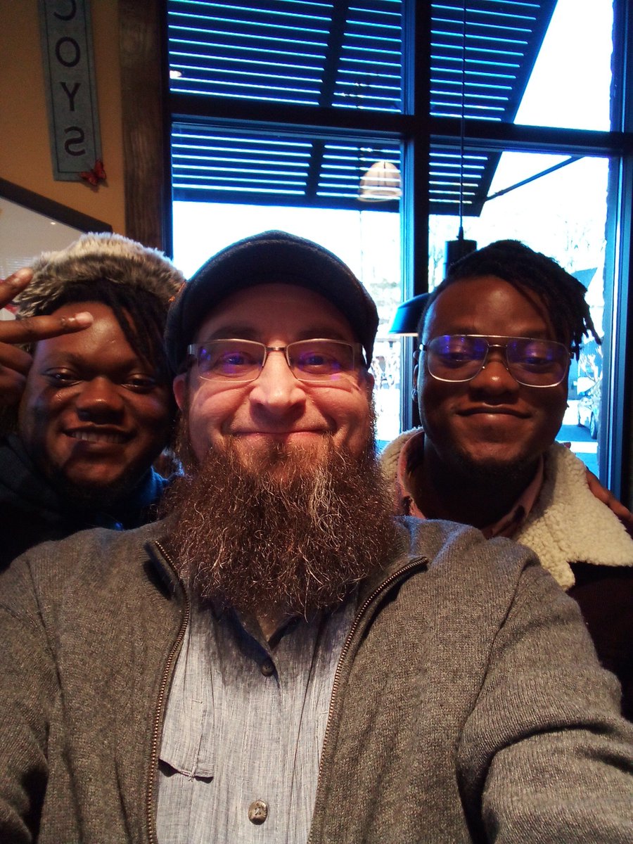 BrainyPixel's tweet photo. Had such a blessed time hanging and having lunch with my brothers and former #BrainyPixel #interns Klifton and Klayton. Check them out over at @ArtBloopMedia - my brothers ROCK!
#WatchOutForTheseBrothers
#SupportChristianCreatives https://t.co/j1m0hPSpHT