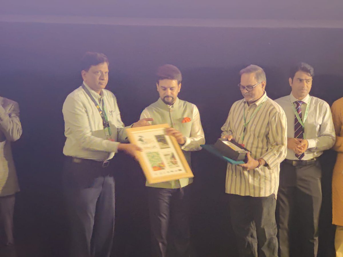 vn_aditya's tweet photo. Receiving memento and certificate from Honorable Central Minister of Information and Broadcasting Sri Anurag Singh Thakur ji @ianuragthakur as part of Jury Member in indian Panorama at IFFI 53 , GOA. https://t.co/fn22tNb5AY