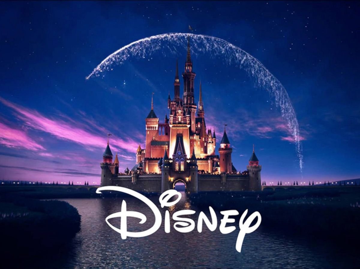 JVCom's tweet photo. Séisme chez Disney : Bob1 remplace Bob2, qui lui-même avait été remplacé par Bob1 !

Le PDG Bob Chapek, fortement critiqué, est remplacé par Bob Iger ! Iger, c'est l'ancien PDG qui a racheté Marvel, la Fox, Star Wars...

Pour rappel, l'action Disney est au plus bas. https://t.co/acEC72IkR7