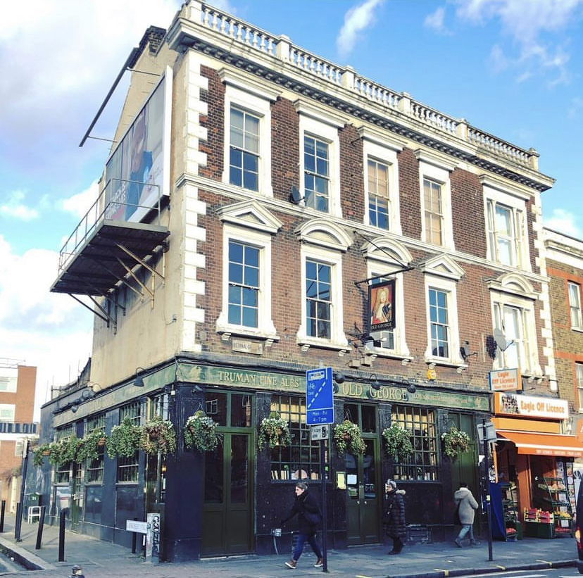 southernspaceuk's tweet photo. Soak up the atmosphere ⚽️

If watching the World Cup from home doesn't sound appealing head over to @theoldgeorge in Bethnal Green.

Located just an 8-minute walk from #CornerPlace, #BethnalGreen

For more information on Corner Place
https://t.co/sQQ6lmOKSH

📸: @londonpubmap https://t.co/owYecECRvT