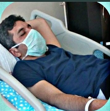 aynur_esi's tweet photo. Bugün de yazmaya devam. Eşim Yusuf ÖZMEN Akciğer Metastazı Olan kanser hastasi ve tutuklu. Yaşam hakkı için ACİL tahliye edilmeli. @bybekirbozdag
#aysenuralkan
#öğretmenizbiriz https://t.co/9aUcFymYyT