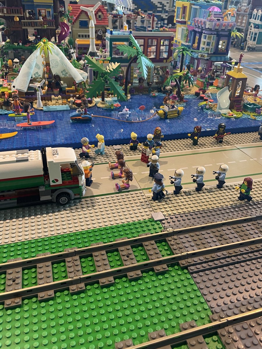 Die #LetzteGeneration schleicht sich auch echt überall ein … 🤔#Klimaaktivisten #Klimakatastrophe