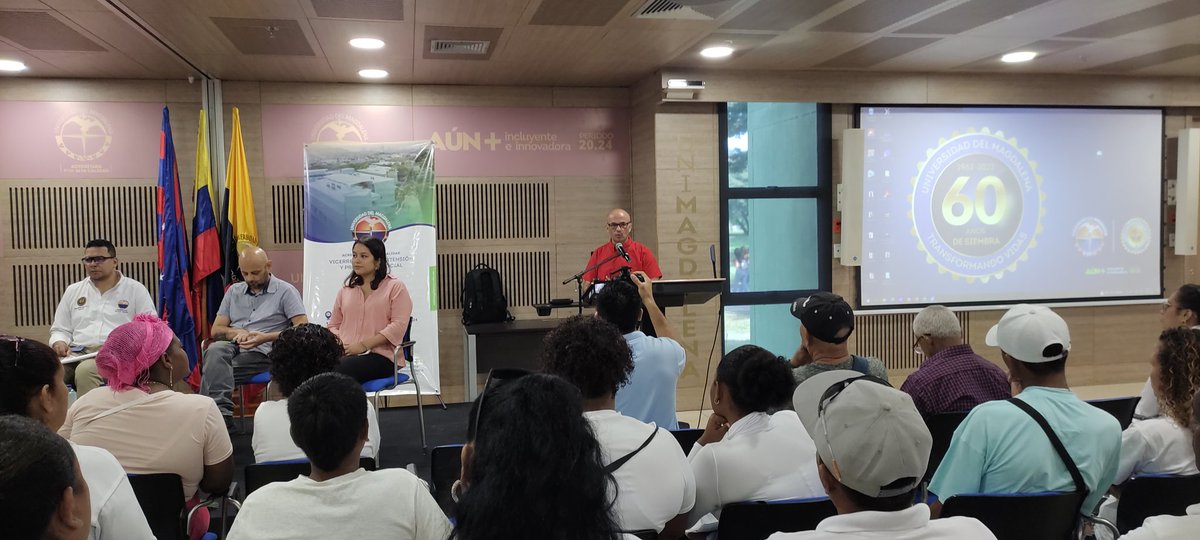 GaceUnimagdaln's tweet photo. 📍#AEstaHora | El vicerrector @linerojean realiza la instalación de este espacio académico con los operadores turísticos que fortalecen sus capacidades en el marco de la alianza Unimagdalena- Cenit para transformar al sector de #PozosColorados en un nodo de desarrollo turístico https://t.co/02BH7DiM0U