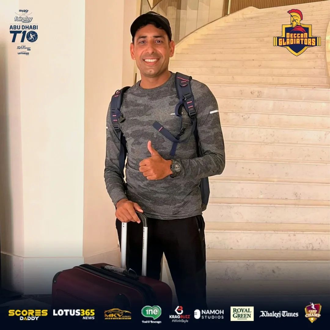Gladiator Arrival: 
The pace battery⚡ has touched down✈️ in Abu Dhabi. 
Welcome @zahoor___khan , to the #DeccanGladiators ⚔️.
🏆#DeccanPhirJeetaga🏆 #AbuDhabiT10 #Season6 #InAbuDhabi #CricketsFastestFormat #DeccanAgain #HumHaiDakshin  @t10league
Reposted from @TeamDGladiators