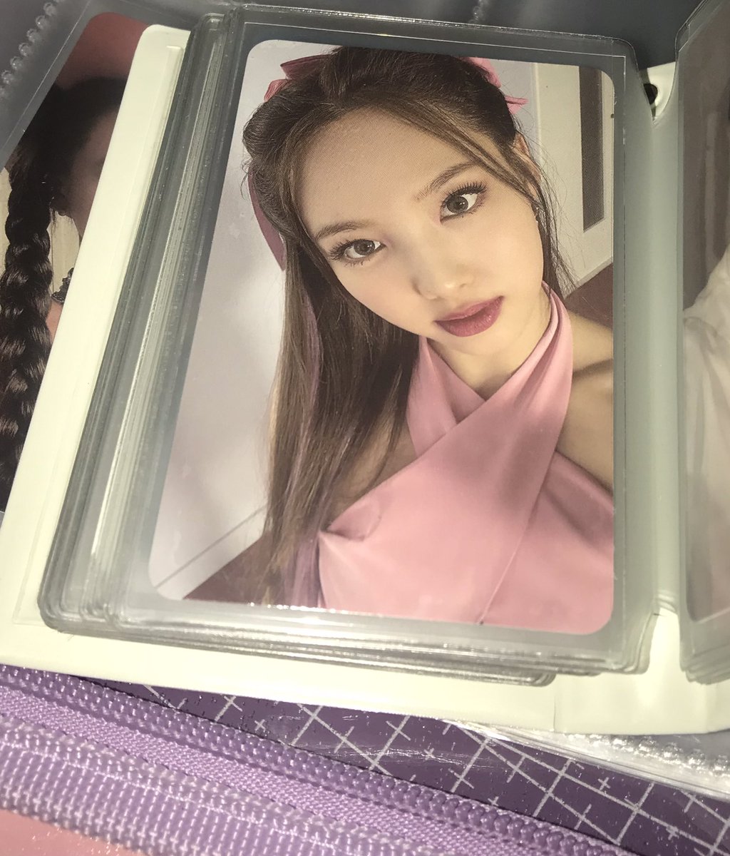 zianzaee's tweet photo. — #ZianMails !

    ^^ thank you @zoenakart my Nayeon pcs arrived safely, thank you also for being patience on me <3 sorry for the late feedback >< 
                    💌 #zoenaproofs https://t.co/1l6jAtD1jl