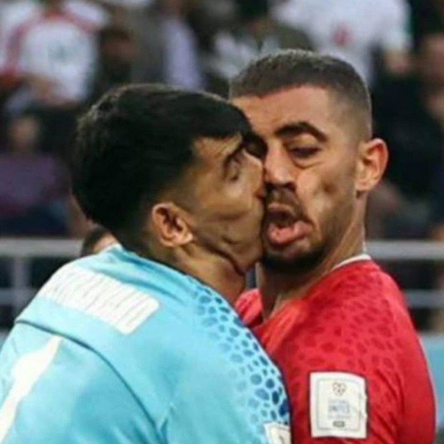 این دیه کارما نبود رسما ابلفضل زده به کمرش
😂😂😂
#مهسا_امینی