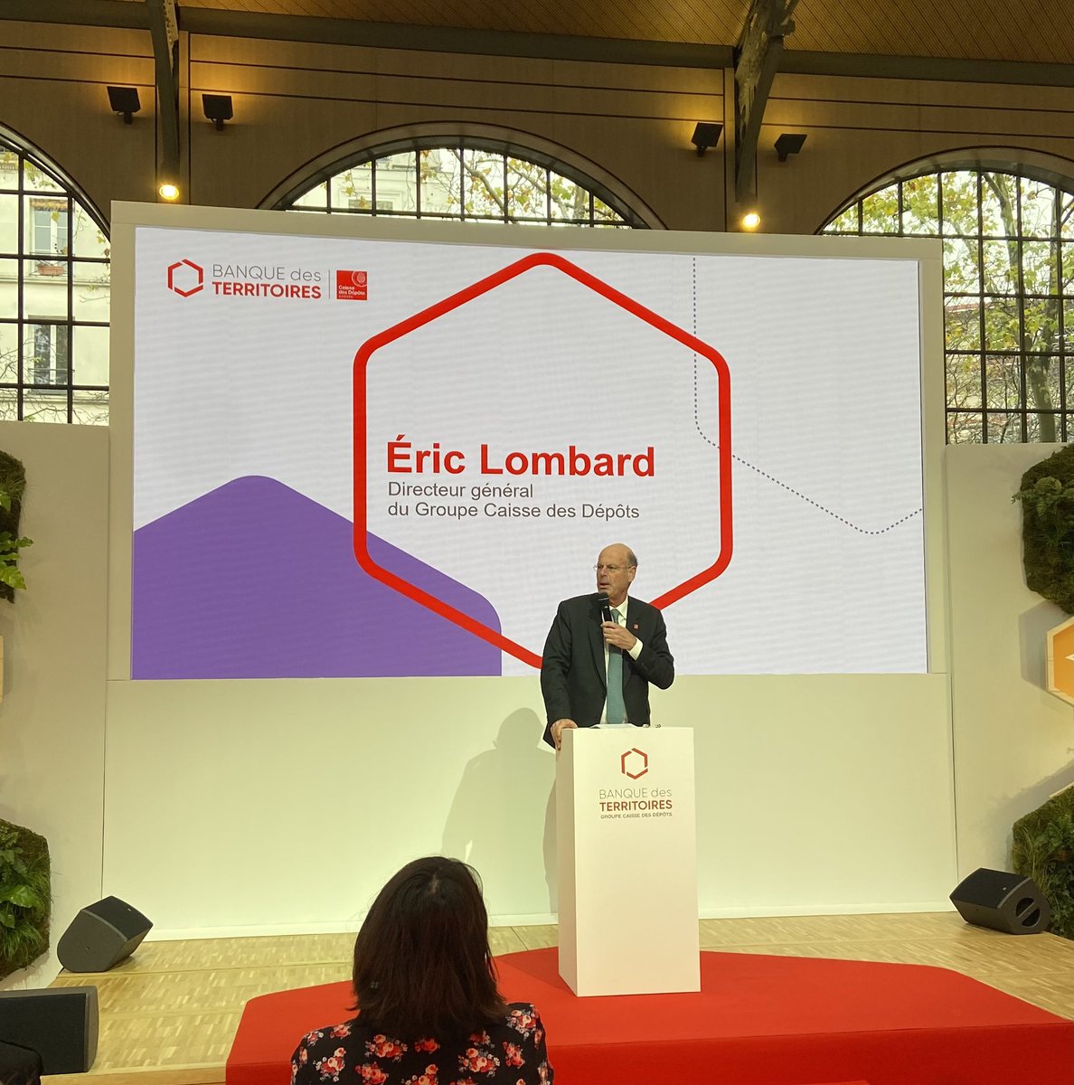 BanqueDesTerr's tweet photo. « Ce projet est trop beau pour s’arrêter ! » @Eric_R_Lombard, DG @caissedesdepots, ouvre ces Rencontres #ActionCoeurDeVille. En effet, l’heure du bilan a sonné mais aussi celle de la reconduction du programme. https://t.co/d4VgxNoPRQ