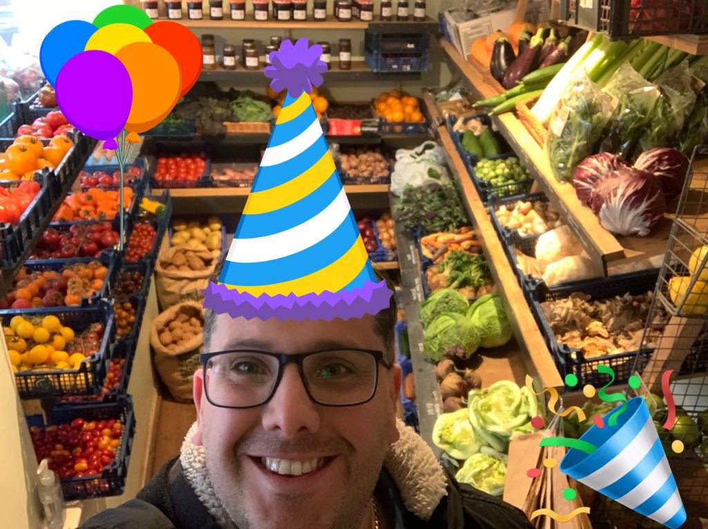 ππ₯¦TheGrocerOnTheGreenπ₯π (@grocer_on_green) on Twitter photo 7 YEARS?!? π³
Where did that time go?? π¬
The weather might not be on my side today BUT still feel great to be looking back these years and still be here supporting brilliant producers π₯³βΊοΈ
<a href="/iowtomatoes/">Isle of Wight Tomatoes</a> <a href="/Forest_Fungi/">Forest Fungi Devon</a> <a href="/shillorganics1/">Shillingford Organics</a> <a href="/TheGarlicFarm/">The Garlic Farm</a> <a href="/ThornesFarmS/">Thorne's Farm Shop</a> 7 YEARS?!? π³
Where did that time go?? π¬
The weather might not be on my side today BUT still feel great to be looking back these years and still be here supporting brilliant producers π₯³βΊοΈ
<a href="/iowtomatoes/">Isle of Wight Tomatoes</a> <a href="/Forest_Fungi/">Forest Fungi Devon</a> <a href="/shillorganics1/">Shillingford Organics</a> <a href="/TheGarlicFarm/">The Garlic Farm</a> <a href="/ThornesFarmS/">Thorne's Farm Shop</a>
