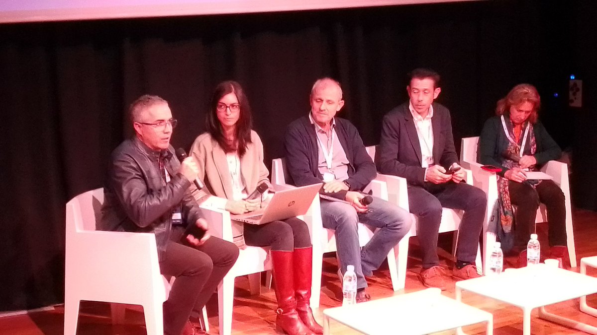 municipidigital's tweet photo. ▶️ Julián Moyano Collado #AragonOpenData y
@GobAragon, coordina la mesa "Estado de la cuestión: luces y algunas sombras de abrir y reutilizar datos"
Con:
#SoniaCastro-@datosgob
@robermape
#MaríaSantanaÁlvarez-@es_INE
#JorgeMartínezdeMorentin-@diba
#EncuentroDatosAbiertos2022 https://t.co/EN9QJtyOvA