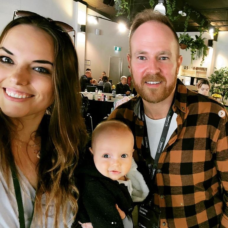 OpenCorp's popular annual Family Day was held at Melbourne Zoo at the weekend. It was a fantastic turnout, with hundreds of OpenCorp clients and their kids joining in the fun.

It was great to see so many of our clients and their families in person after a few years of lockdown.