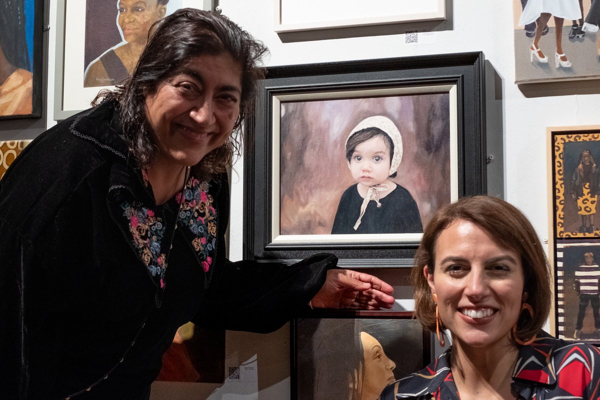 AndreaTyrimos's tweet photo. Thrilled to discover that my painting was selected by the iconic @GurinderC, (British film director, producer and screenwriter) who I had the pleasure of meeting &amp; chatting to at the #INGDiscerningEye artist's preview!

Paulette
Oil on steel
28x28cm

#AndreaTyrimos 
#mentalhealth https://t.co/mmmQZRBm6G