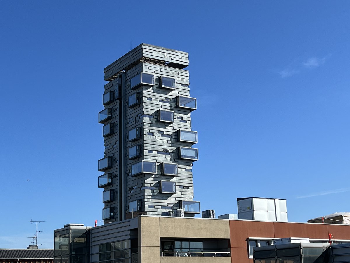 Charlottetårnet (Charlotte Tower), Nordhaven, Copenhagen, August 2022. A neo-brutalist masterpiece. 

  #brutalistmonday (and for <a href="/markozellis/">Marko Perisic</a> )