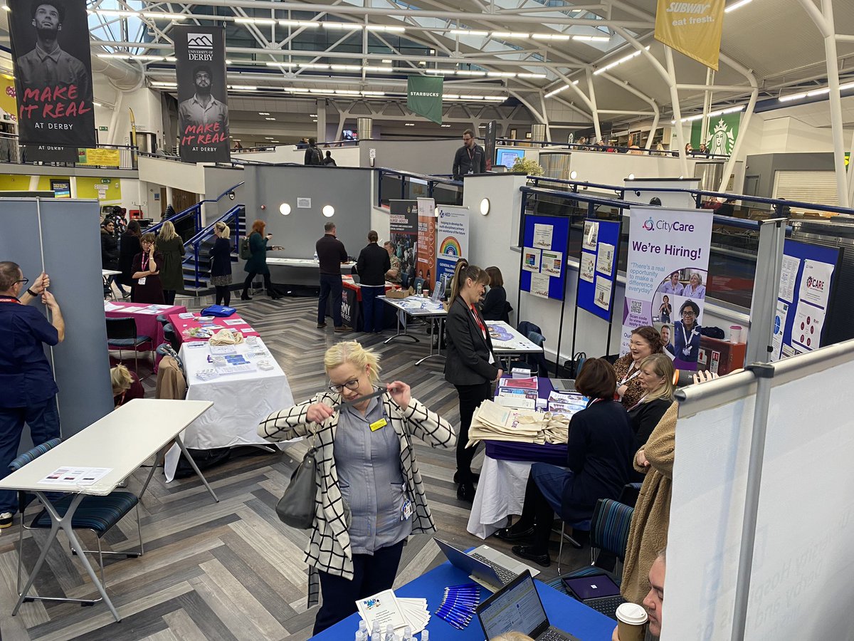 Suzanne17791733's tweet photo. Getting ready for today’s nursing careers fair #universityofderby #nursing https://t.co/Q7CAoByQLV