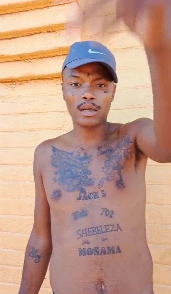 Twerka wena don't forget to follow me m new    #SenzoMeyiwatrial