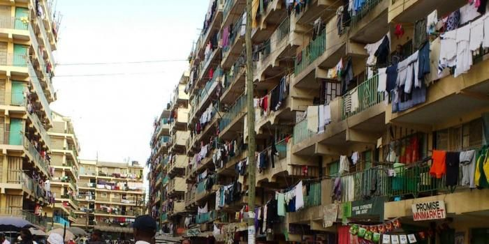 mmtairo's tweet photo. There are many buildings that are not collapsing but are still not suitable for habitation due to the health risks they pose to their occupants.

Very cold, poorly lit and ventilated houses. Found in both in low income and affluent neighbourhoods. Killing their occupants slowly. https://t.co/sihLHsOESE