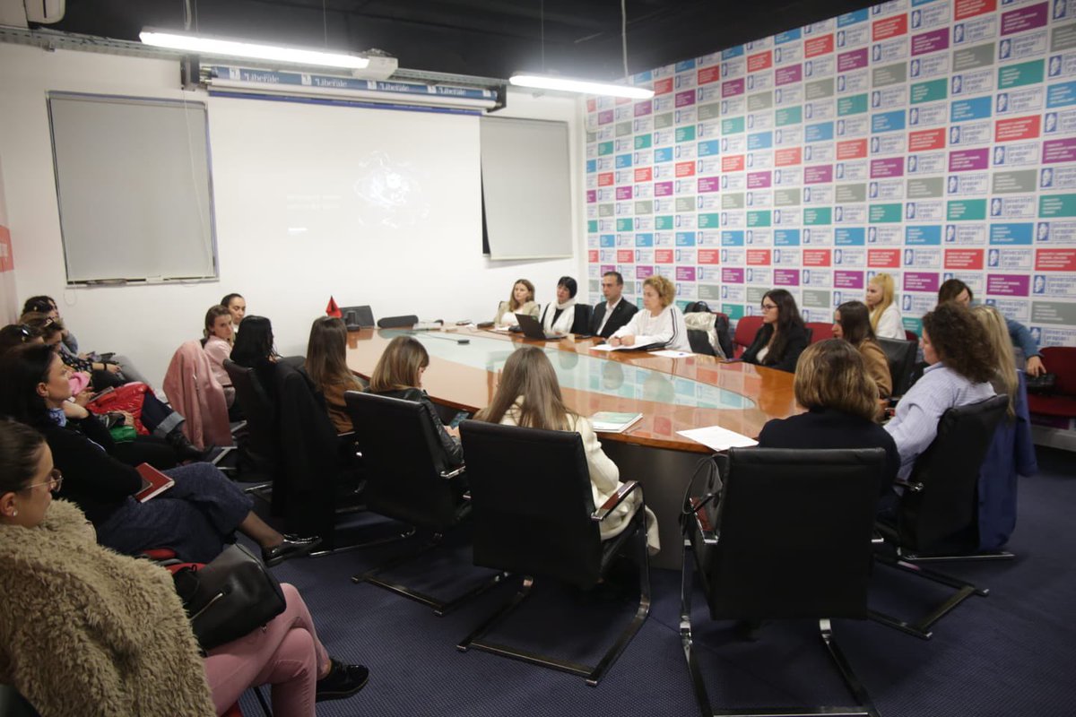 IkubInfo's tweet photo. Last week we were glad to participate at UET HR Club 2022, organized by the Faculty of Engineering, Informatics and Architecture at European University of Tirana. 
This year's forum topic was “The influence of technology on human resource management in Albania." https://t.co/6cJ0hmMzdr
