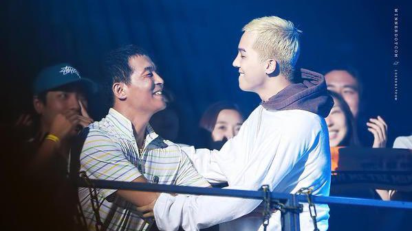jekkibby2's tweet photo. FEAR is such an important song to MINO, it hits a lot different today after hearing the news of his father passing. 

Praying for him and his loved ones. 💙 https://t.co/stKoBlDLq9