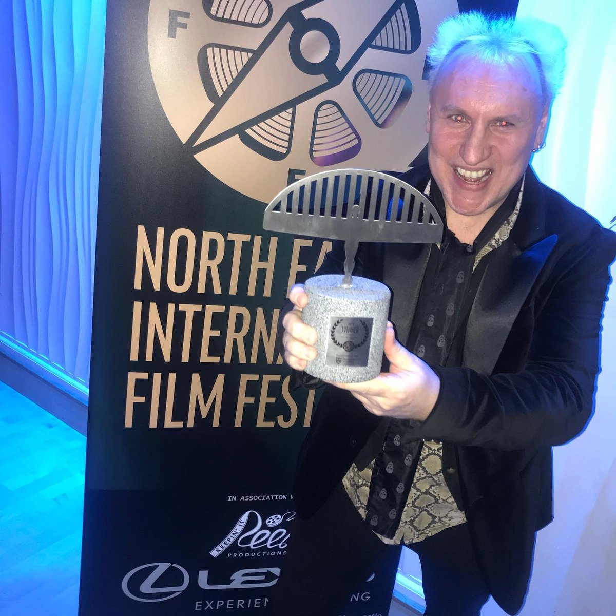 Andy Edwards tweet media