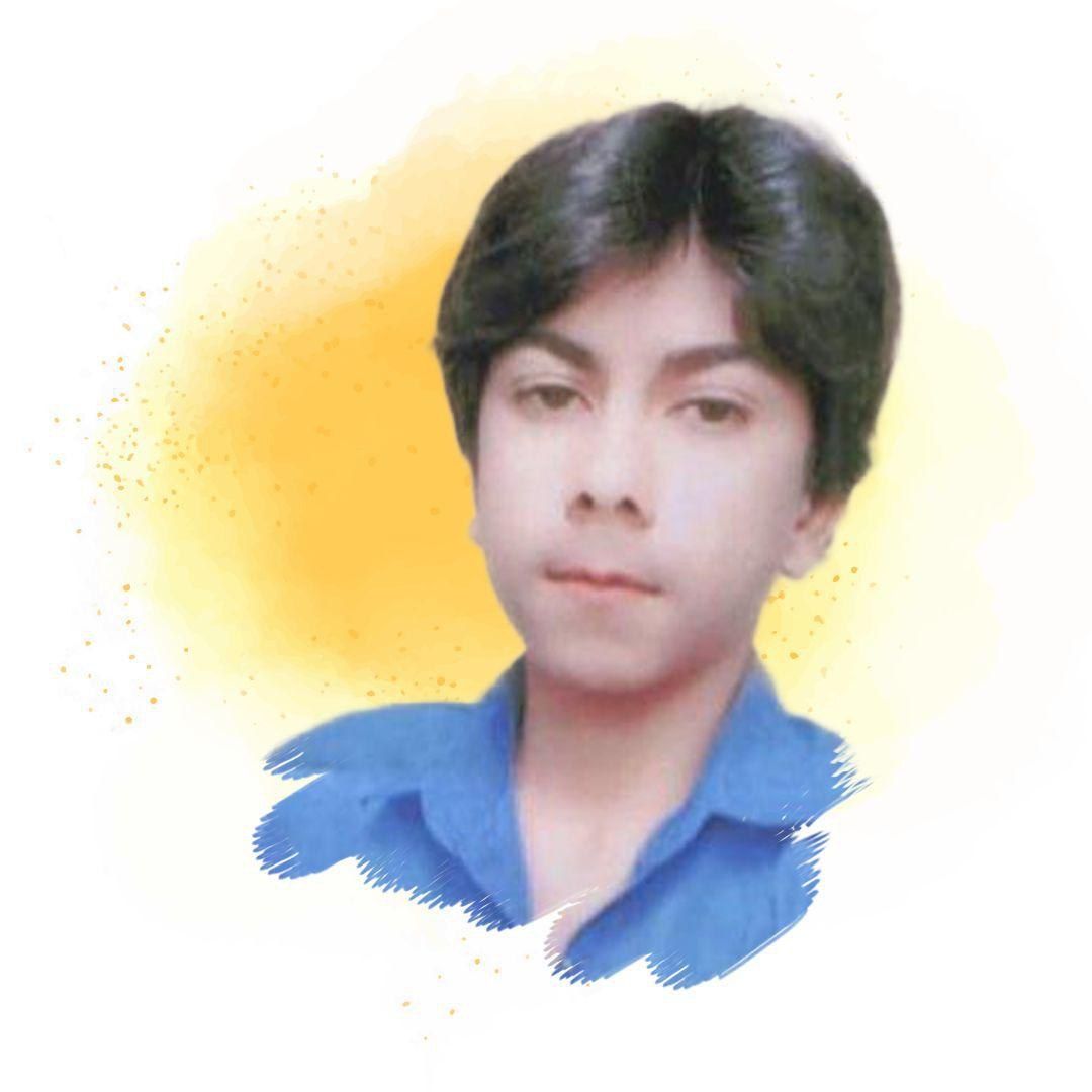 fati_2373's tweet photo. Ali Barahoei,14 years old boy
Also loved Football but
He was shot in head and chest by the Iranian security forces in front of a mosque In October 2022. He was demonstrating for his basic rights.
They're killing us in your silence
#Qatar2022    
#SayTheirNames
#ENGIRN https://t.co/jOEOiwqJMo