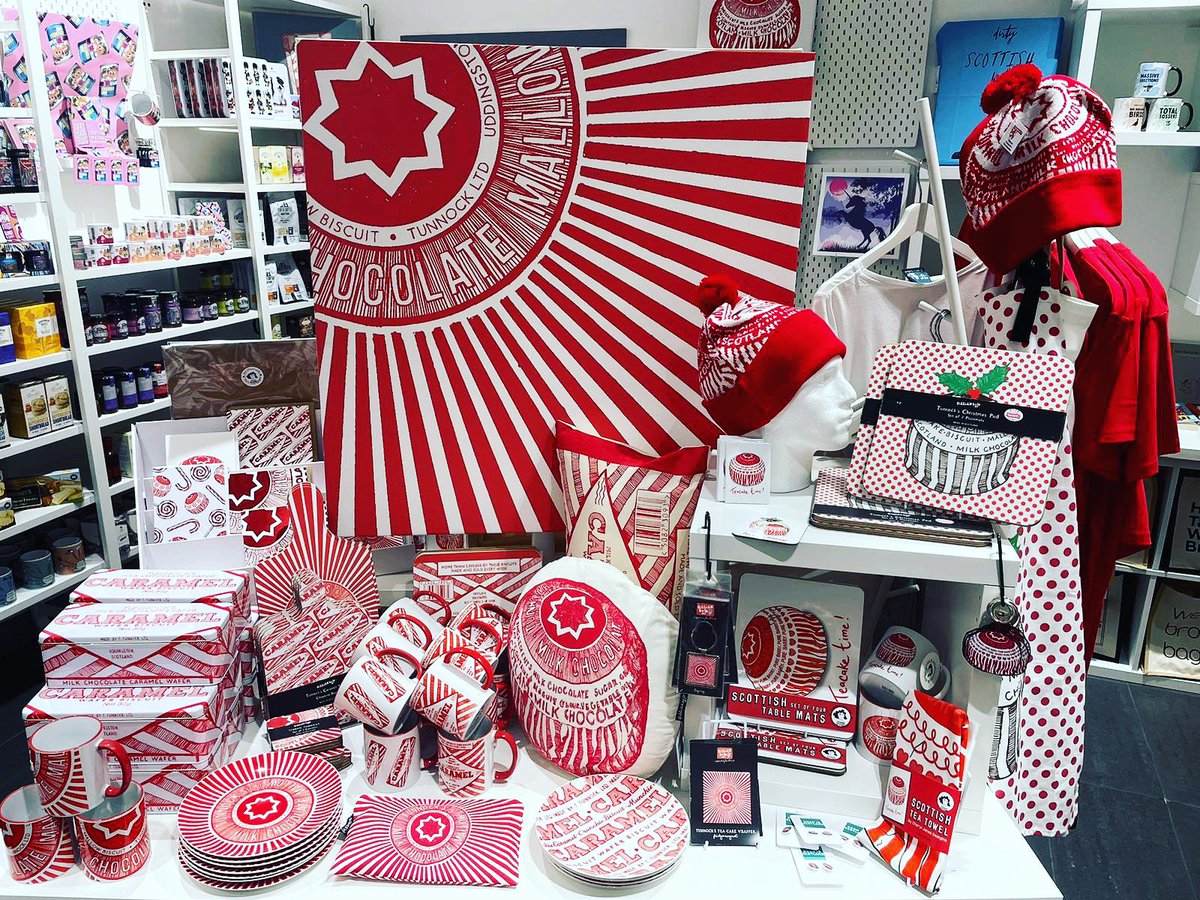 Because who doesn’t love Tunnocks ❤️❤️❤️

#borninscotland #scotland #scottish #scottishgifts #scottishdesigners #tunnocks