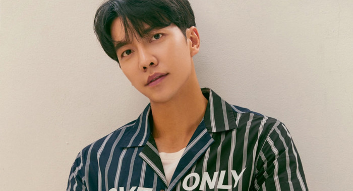 allkpop's tweet photo. Dispatch says Hook Entertainment was gaslighting #LeeSeungGi, withholding years of music usage profits https://t.co/EtI49Uf5ef https://t.co/NsWtiPXFp3