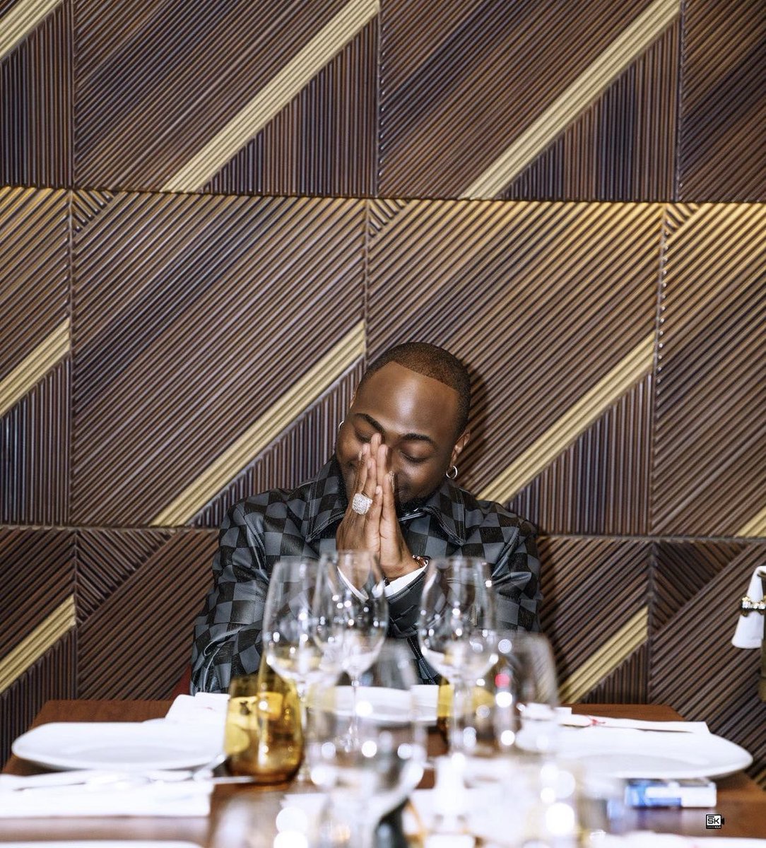 SkyLevelRanking's tweet photo. Happy birthday David Adedeji Adeleke. We love you king 👑❤️

#DavidoAt30 #LoveAlways https://t.co/ld9Dxcn1kj