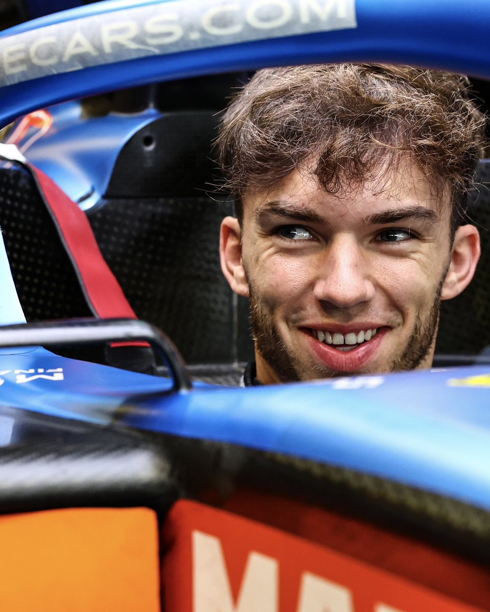 AlpineF1Team's tweet photo. Getting acquainted with the #A522. Seat fit ✔️

#F1Testing #Gasly https://t.co/EcjQPj24JP