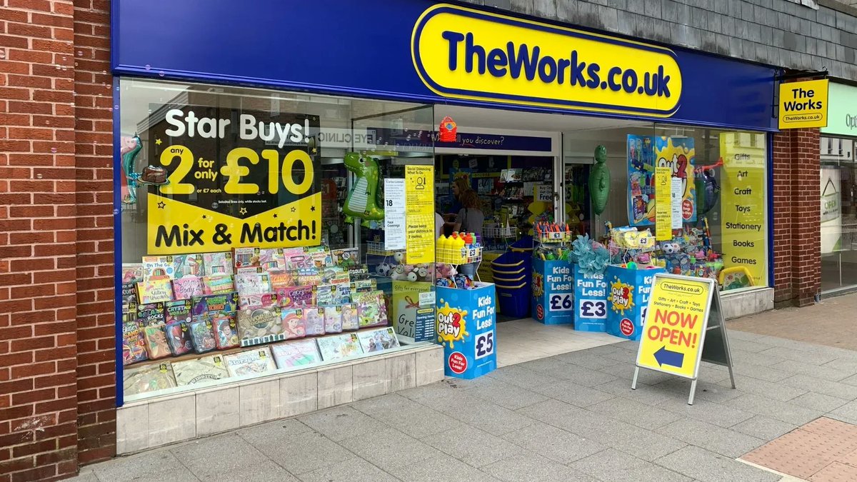 thebookseller's tweet photo. Speaking at #FutureBook22, Nina Findley - commercial director @TheWorksStores - said the retailer is focused on remaining “accessible” to customers during the cost of living crisis.
Read here: https://t.co/4UsFLugeed https://t.co/YaKXanDXjb
