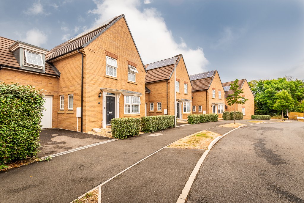 Sensibly priced homes still selling quickly says Rightmove
eastofexe.co.uk/featured/buyer…