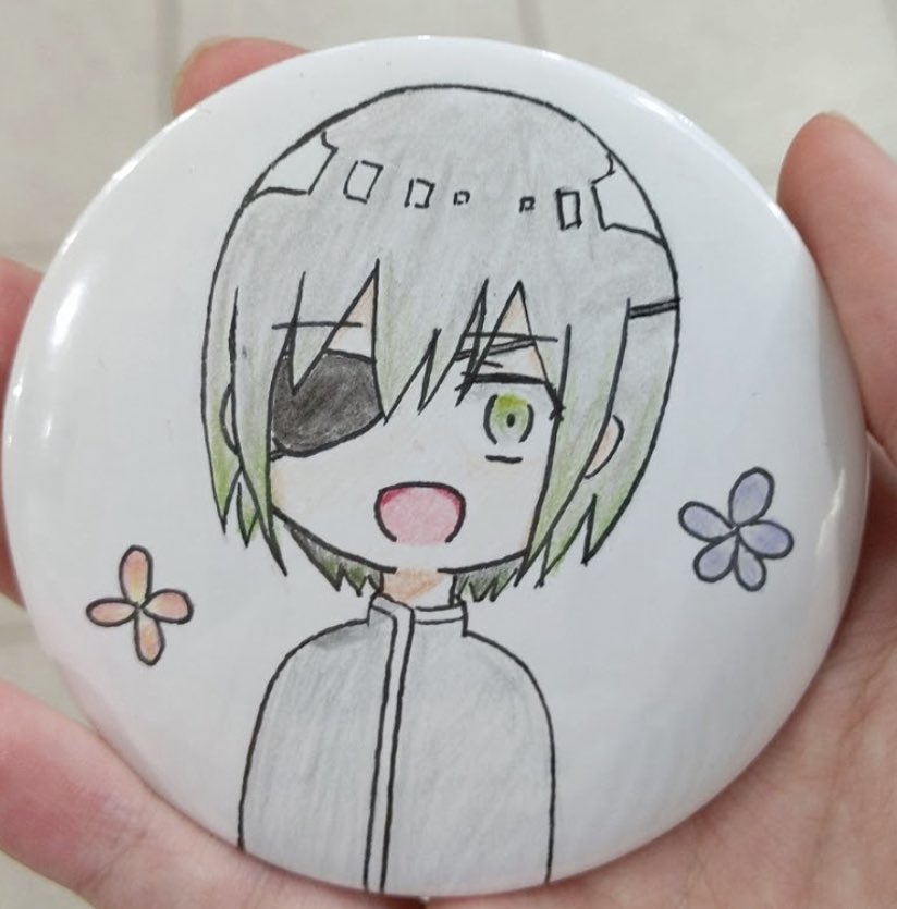 cho_ru31's tweet photo. 昔のばっかであれなんですけど3年前に作った六月透の缶バです……載せる機会無かったのでこの場をお借りします…… https://t.co/x4W5iaPt4W