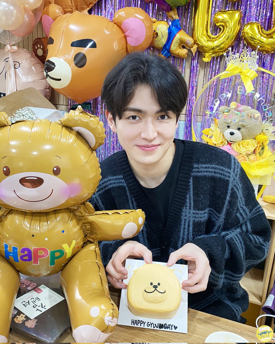 honeyfess's tweet photo. honey! kak gyujin ganteng siapa yang punya? 🥰 https://t.co/shh6dso0dF