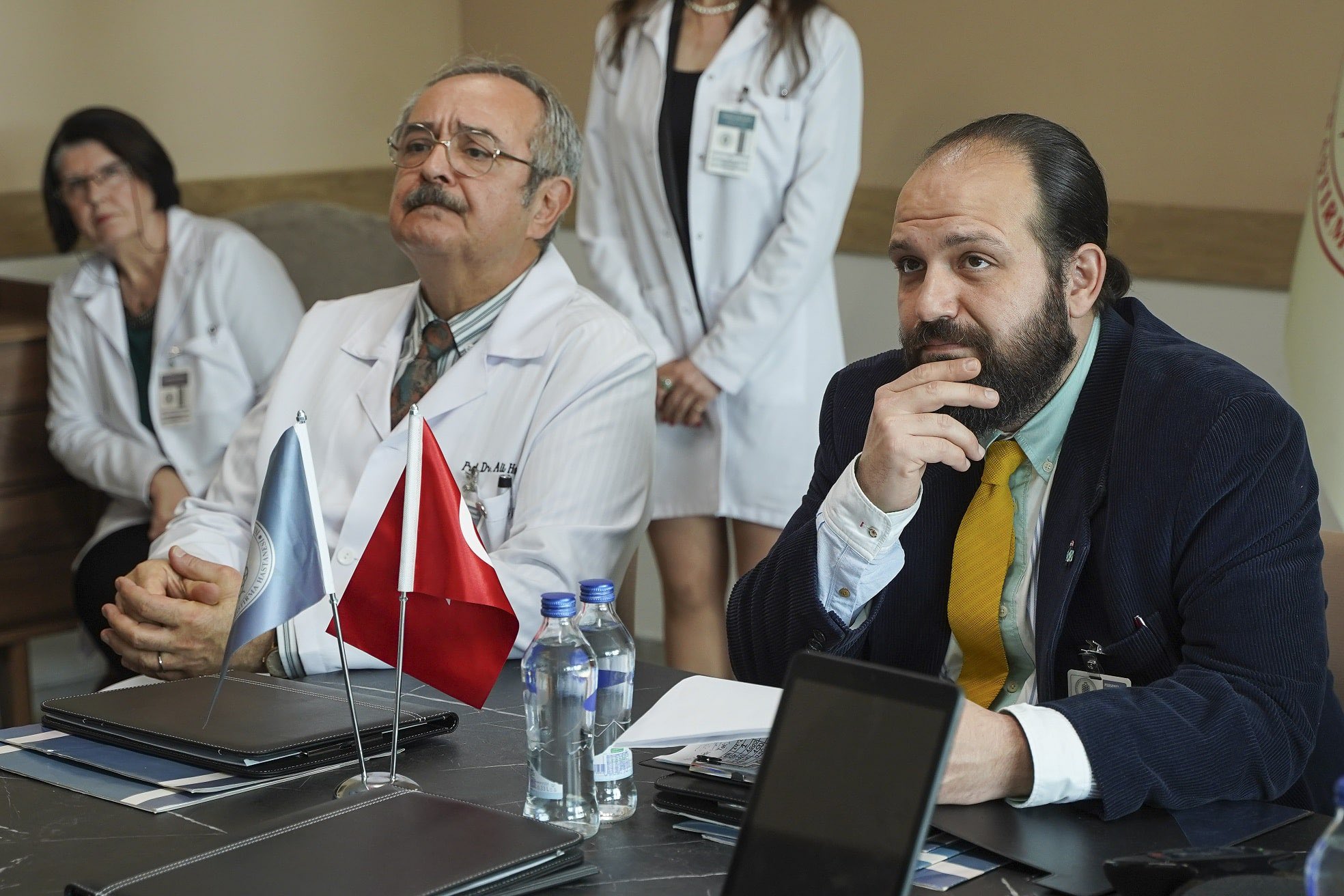 FiFLHEMXEAApLio?format=jpg&name=large