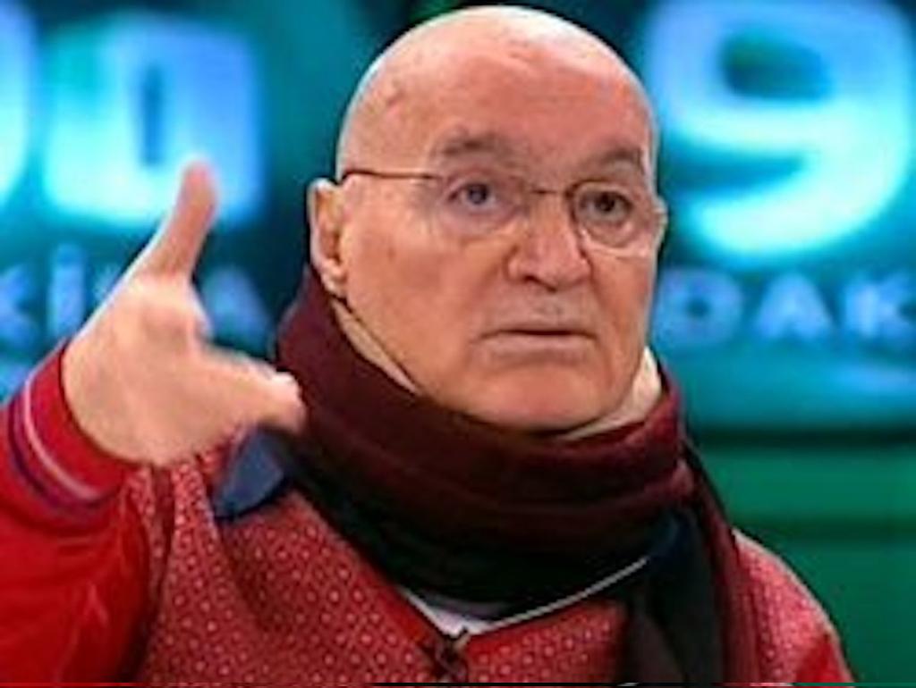 Hıncal Uluç ölmüş.
Zerre kadar üzülmedim. 
Cehennemin dibine kadar yolu var.
Dilinden kaleminden yıllarca zehir aktı.
Evet ölünün ardından kötü konuşulur, konuşulmalı.