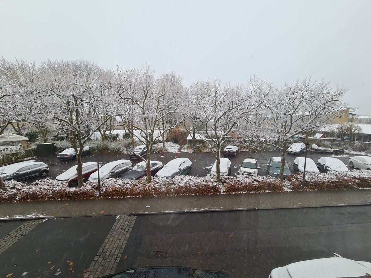 funnyguy744's tweet photo. Uncovering Copenhagen on rainy and snowy day.
๐จโ๏ธโ๏ธ
#UnCoveringCopenhagen
#Copenhagen
#Winter
#WinterVibe
#snowfall
#snow
#FirstSnowOfTheSeason
#driving
#DrivingThroughCity
#LongDriveToWork https://t.co/vsXn5UVk8a