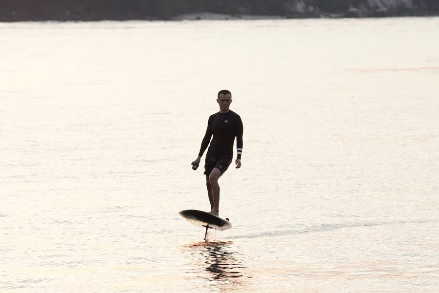 CZ's FTX equity god trade is so underrated.

• Invest in FTX in 2019, with size
• Exit for $2.1b (10x+) in 2021 - probably partially receiving FTX customer funds! - while other big VCs are aping in at a $18b valuation
• Inadvertently collapse FTX equity to $0 after a tweet